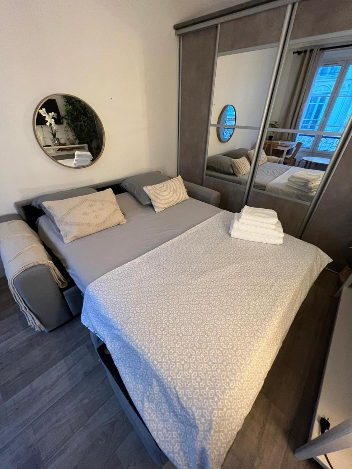 Studio Moderne Au Coeur De Paris Batignolles Exterior foto